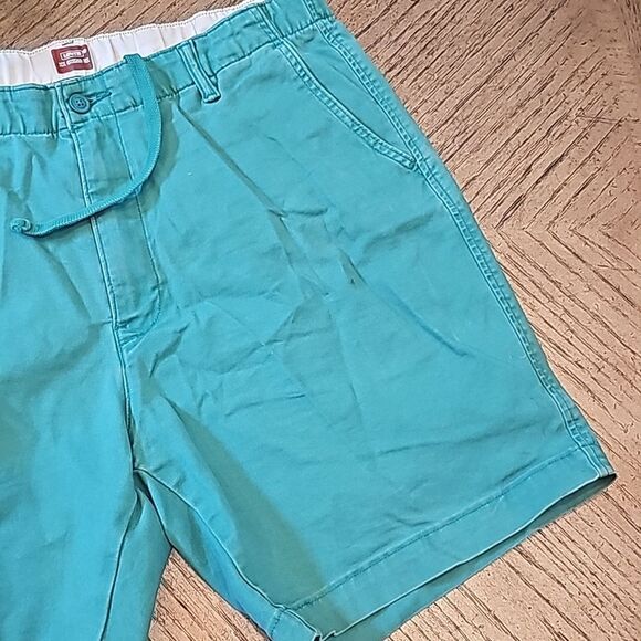 Levi's L  chino ez green shorts stretch drawstring - Picture 3 of 13